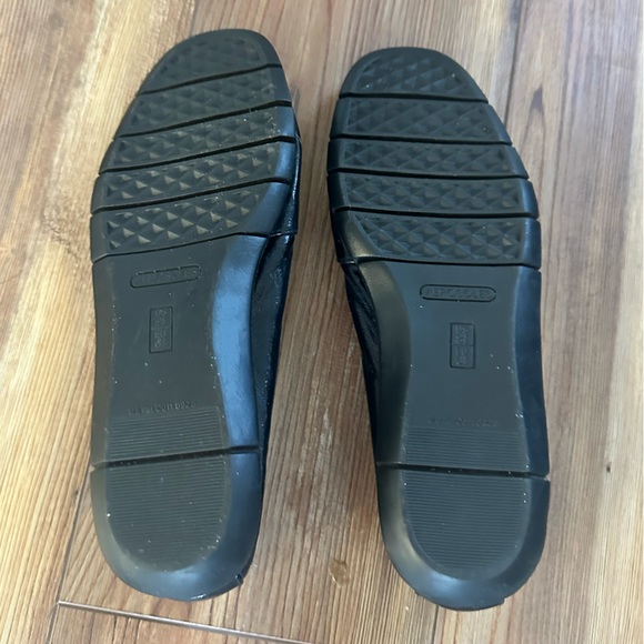 VINTAGE | AEROSOLES | BLACK | GENUINE LEATHER - Picture 3 of 5